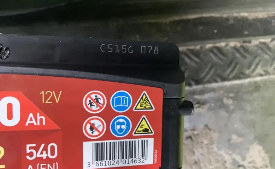 Jak odczytać rok produkcji akumulatora? Nie daj się oszukać!